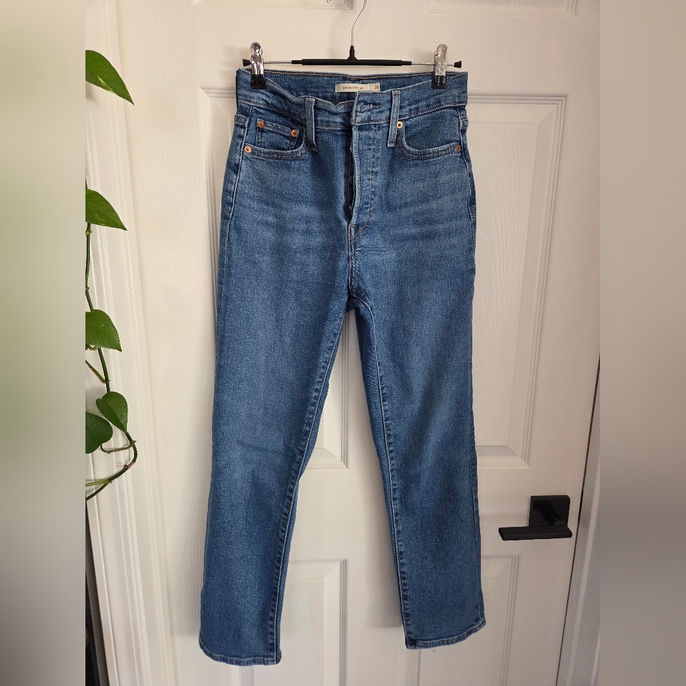 Levi's Wedgie Straight Jeans